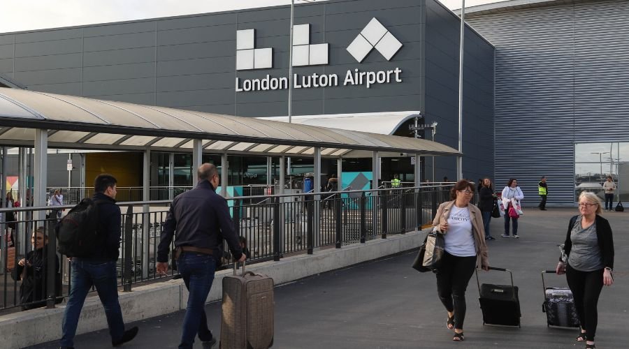 Luton Airport Transfers In London